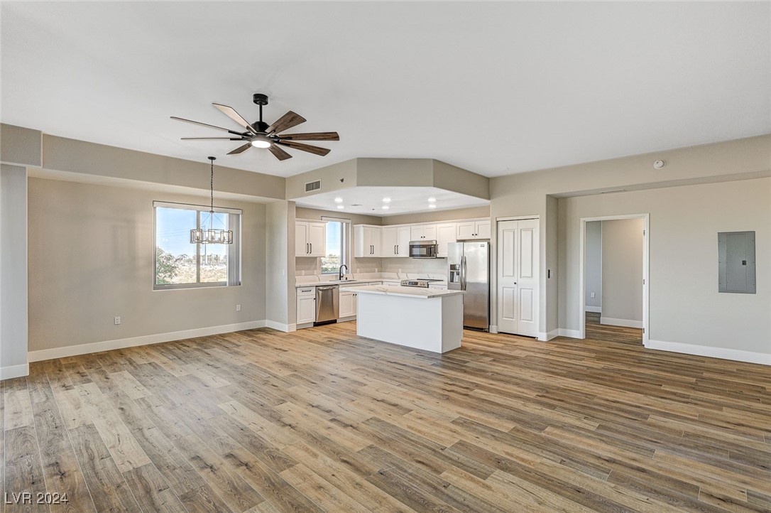 8255 Las Vegas Boulevard 201