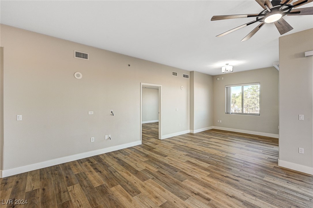 8255 Las Vegas Boulevard 201