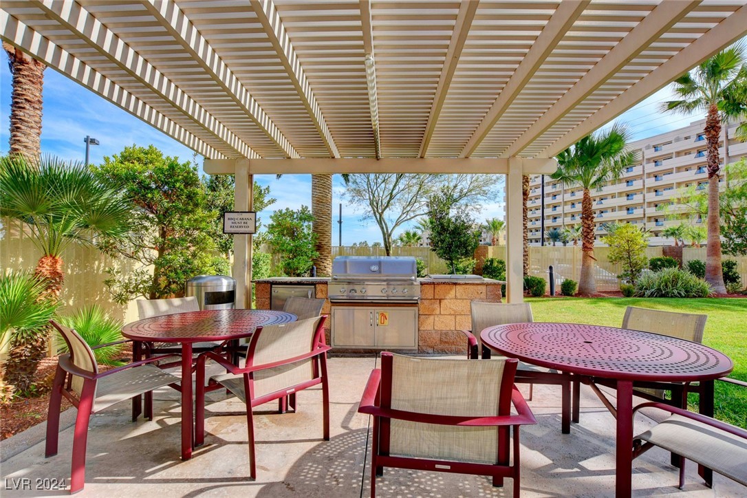 8255 Las Vegas Boulevard 201