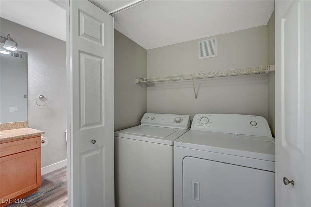 4400 South Jones Boulevard 2064