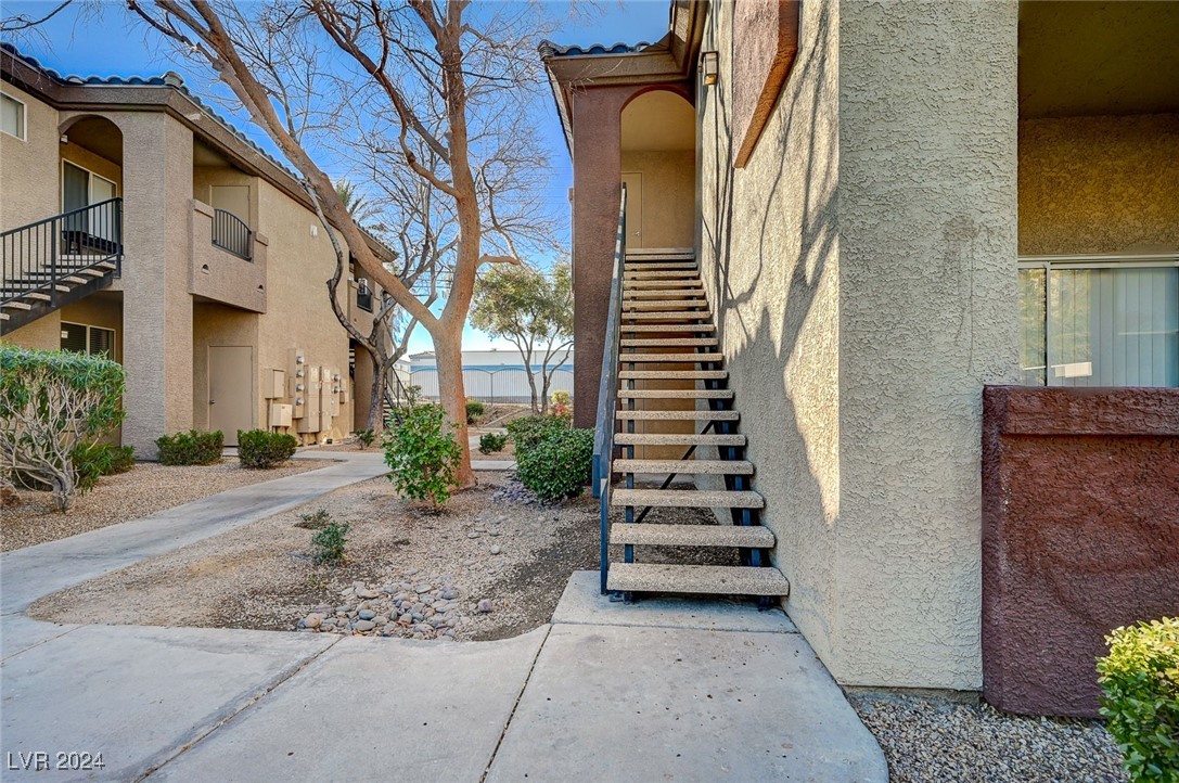 4400 South Jones Boulevard 2064