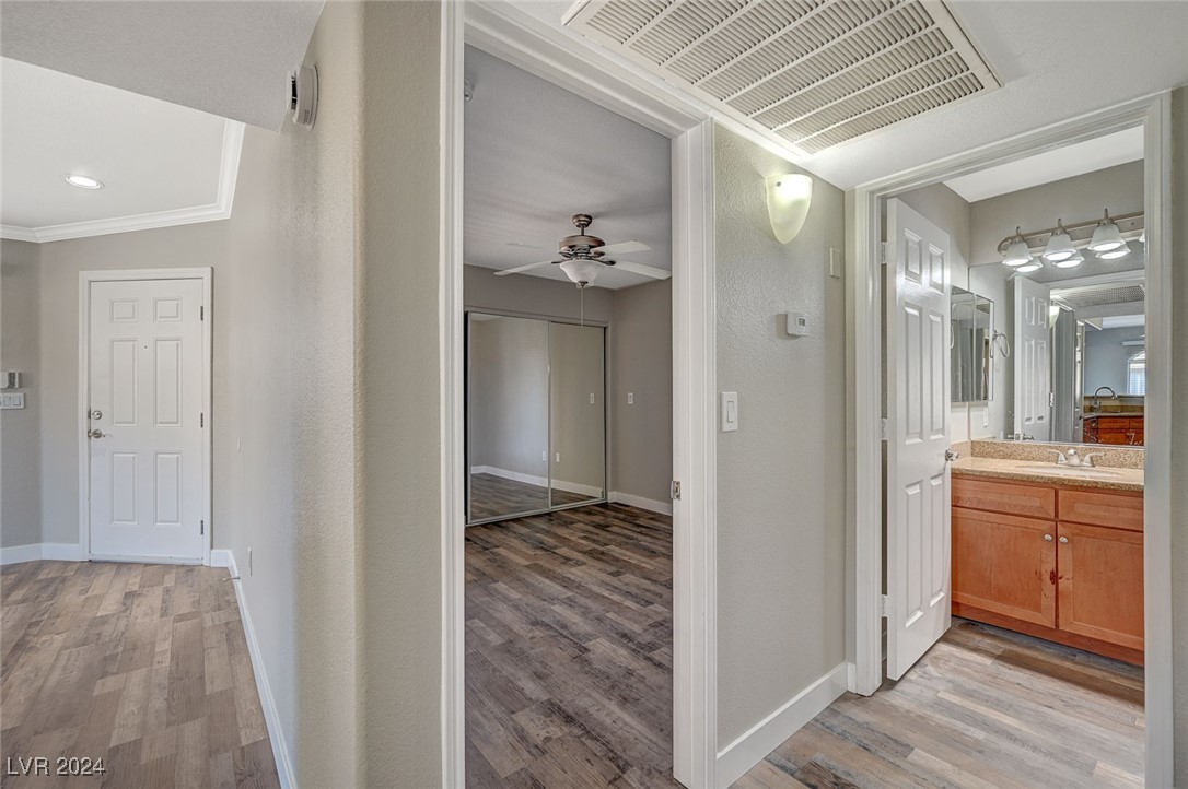 4400 South Jones Boulevard 2064