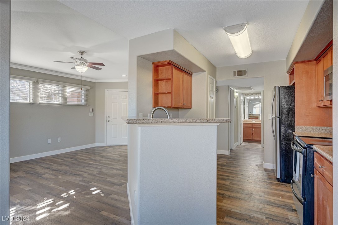 4400 South Jones Boulevard 2064