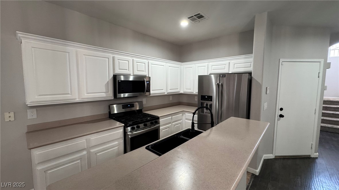 926 Shining Rose Place