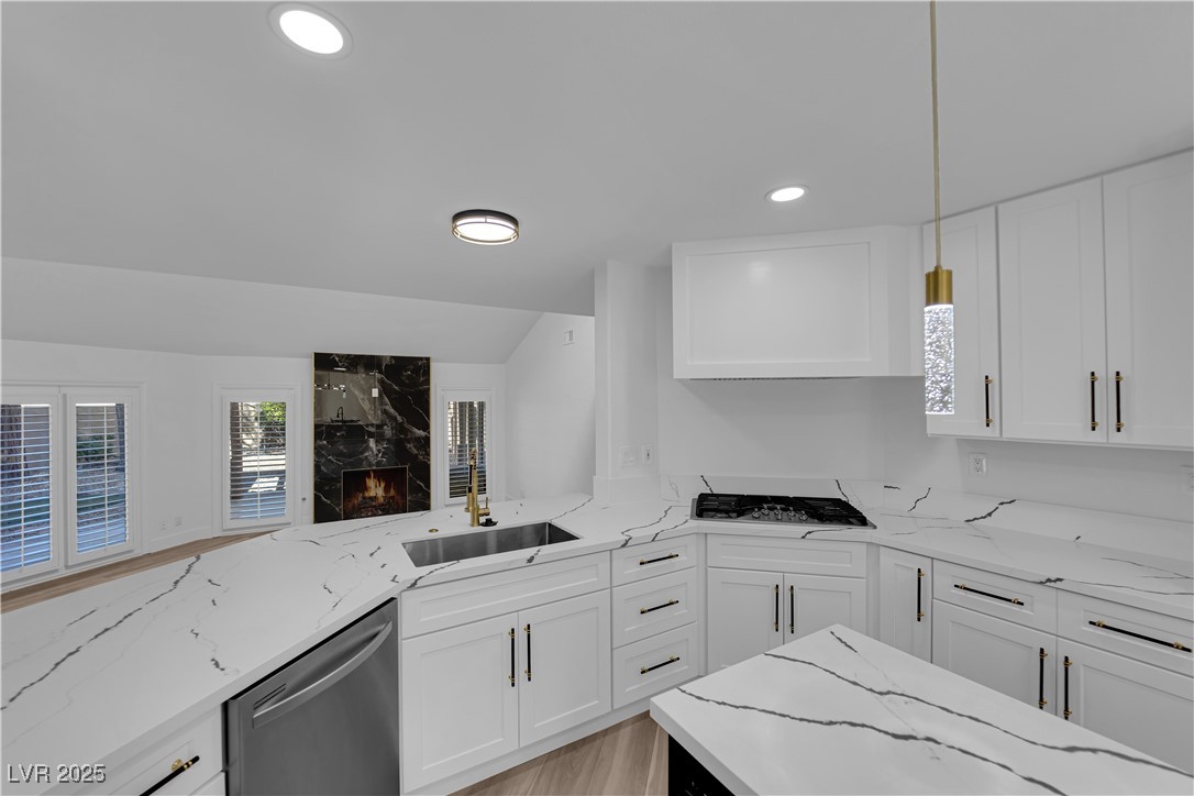 7368 Mission Hills Drive