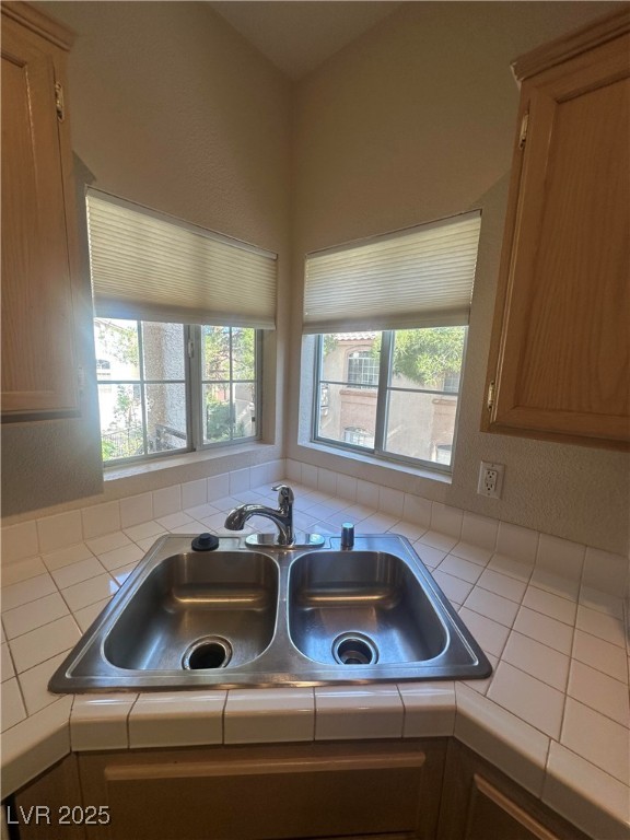 1830 North Buffalo Drive 2013