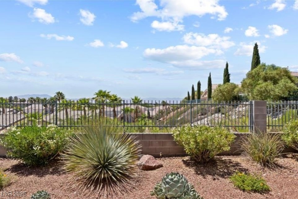 3088 Evening Mist Avenue