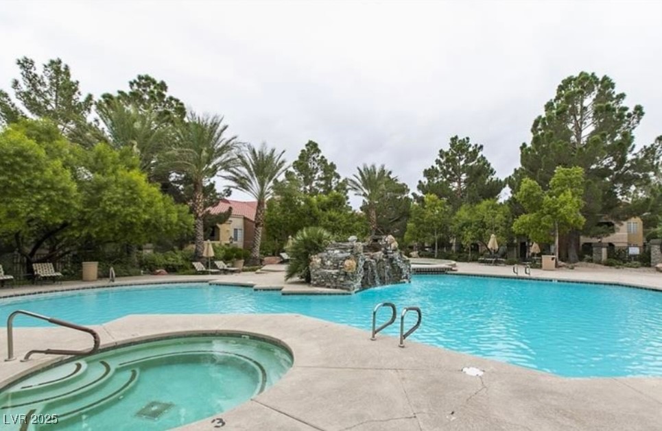 2200 South Fort Apache Road 2217