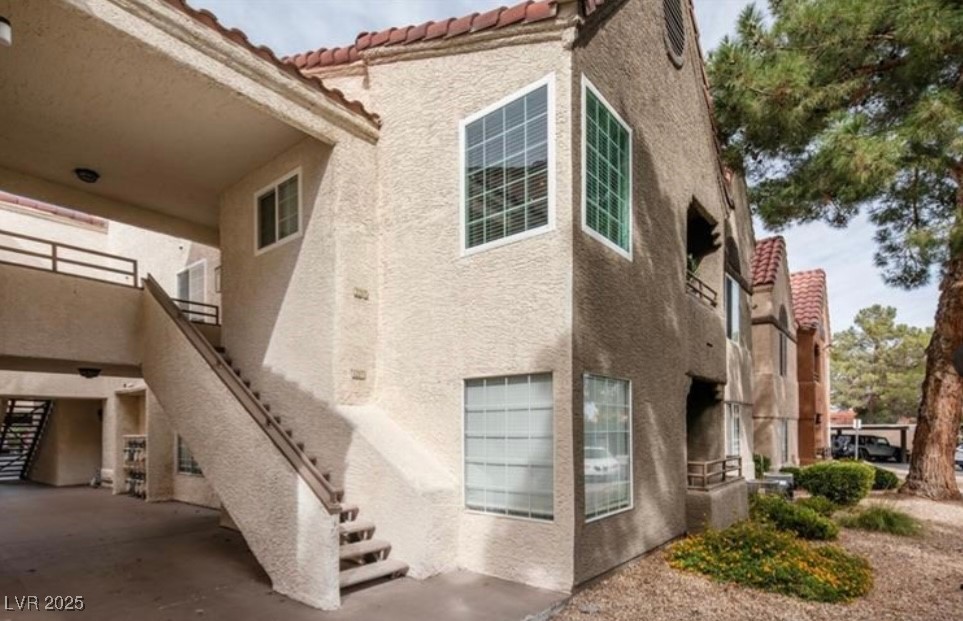 2200 South Fort Apache Road 2217