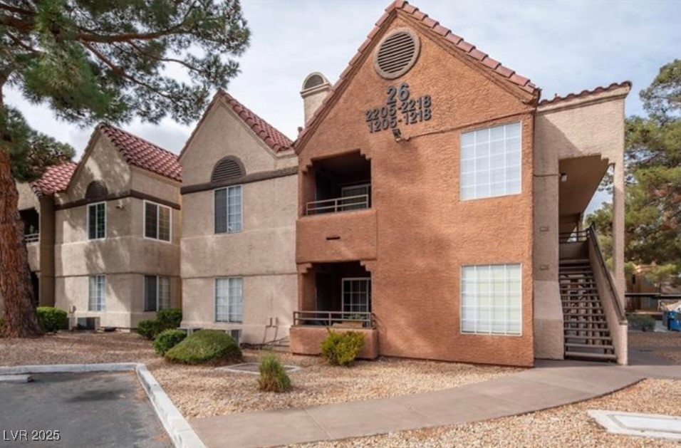 2200 South Fort Apache Road 2217