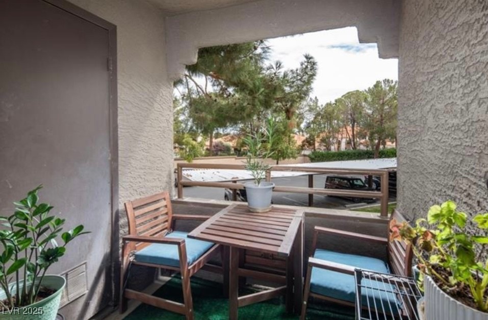 2200 South Fort Apache Road 2217