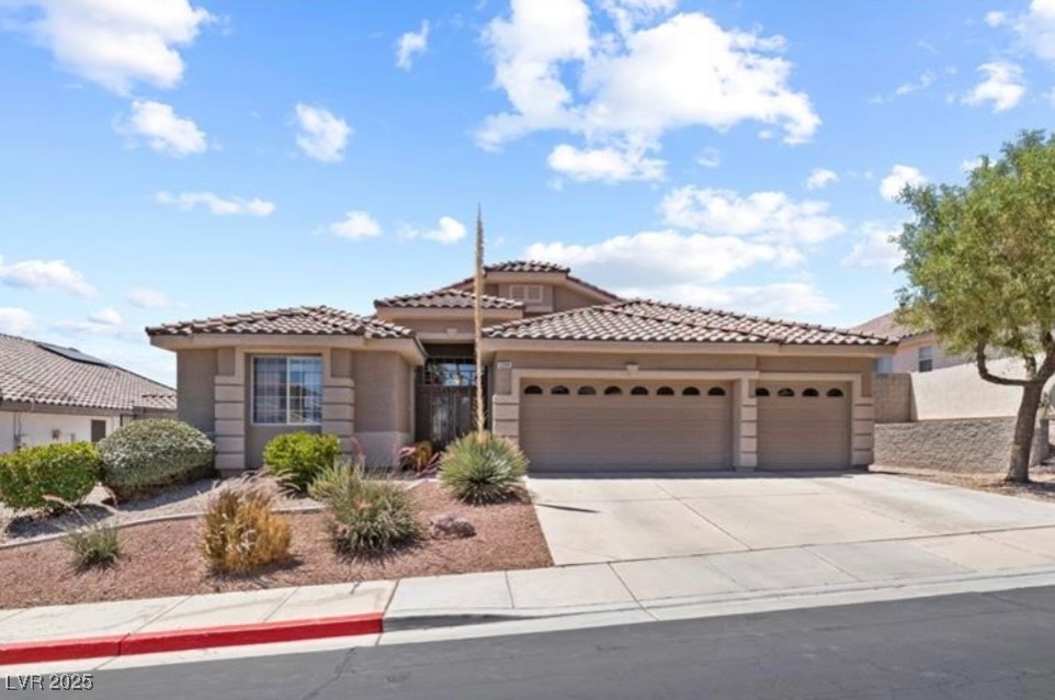 3088 Evening Mist Avenue