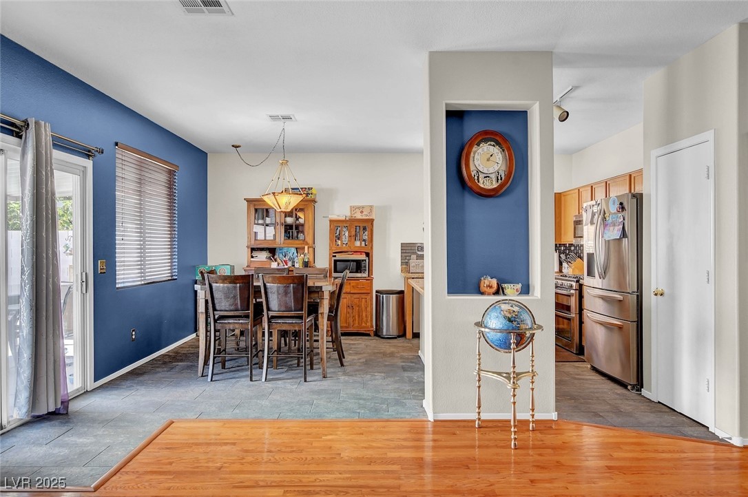 9338 Coral Berry Street