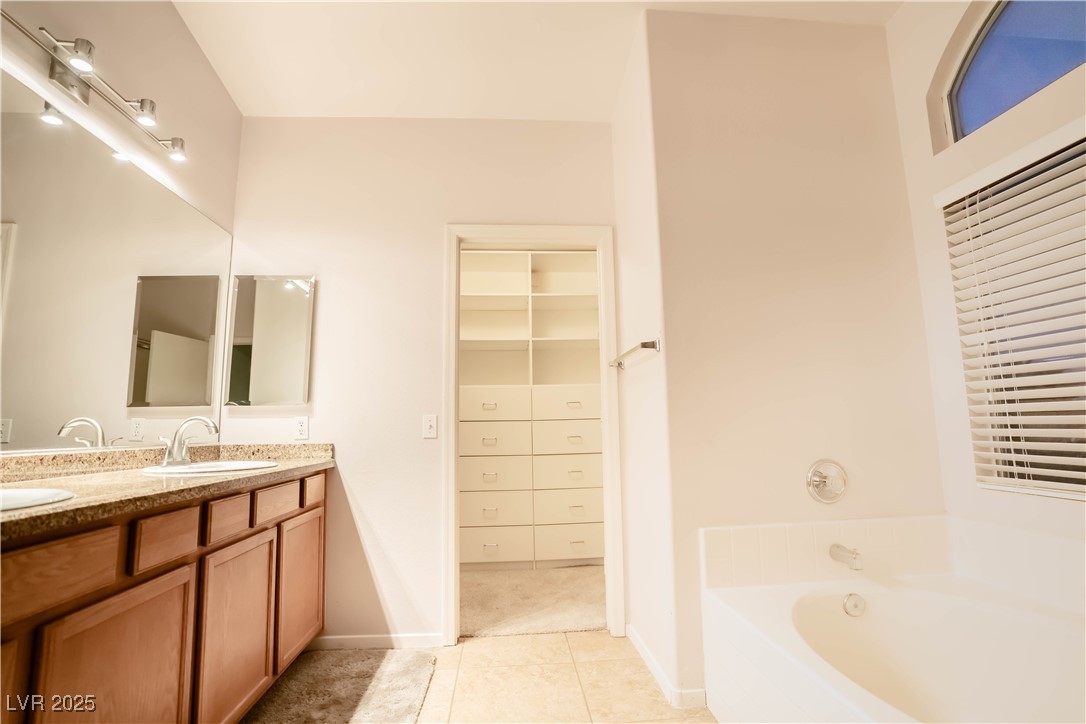 9338 Coral Berry Street