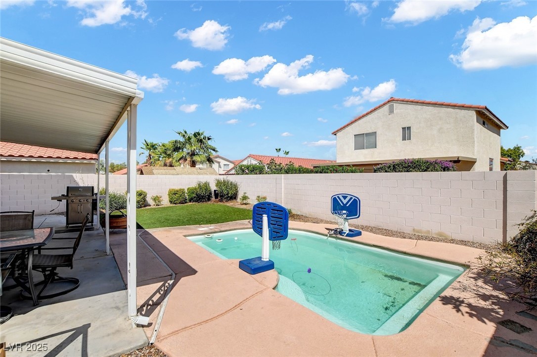 9338 Coral Berry Street