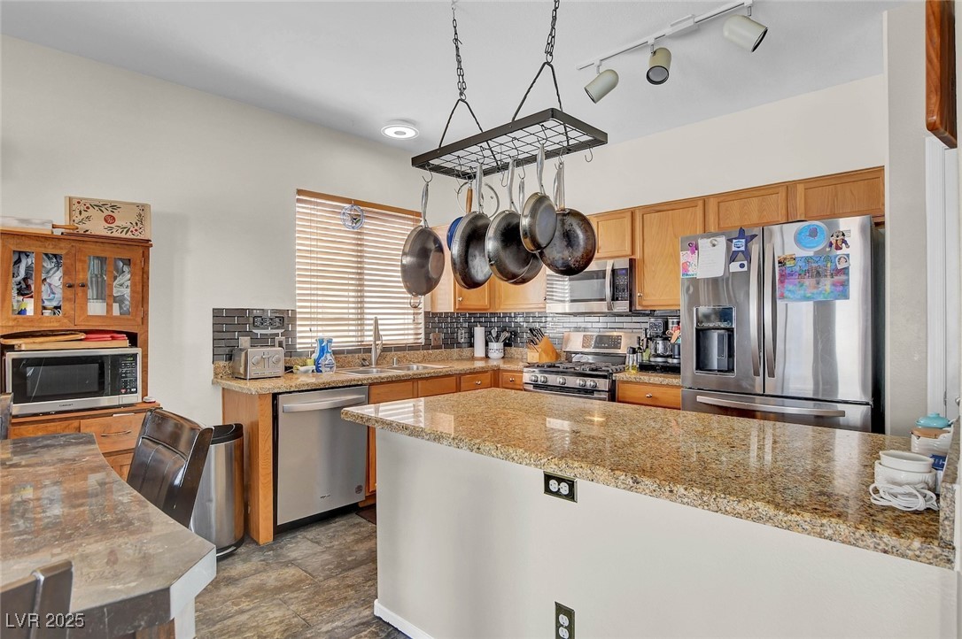 9338 Coral Berry Street