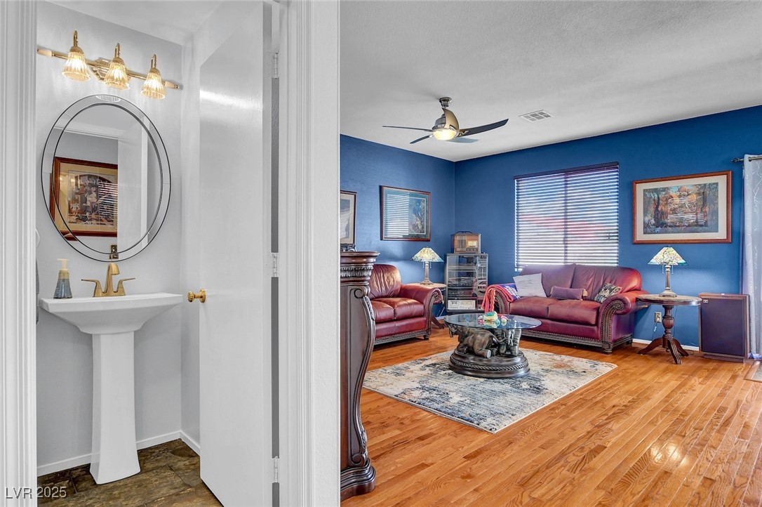 9338 Coral Berry Street