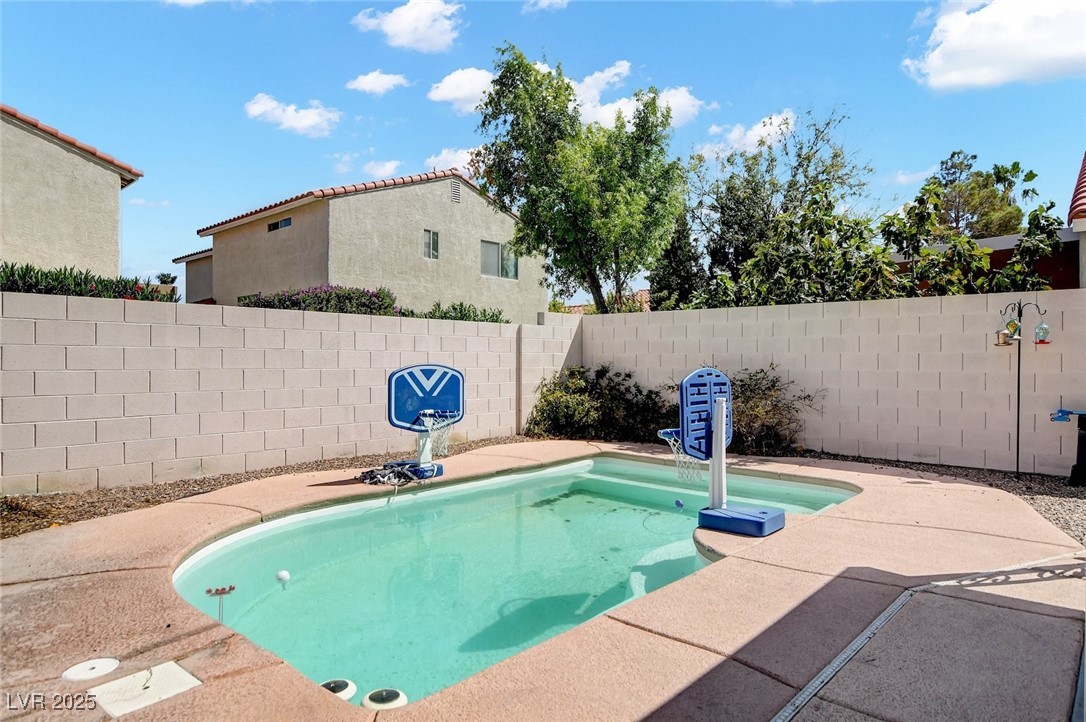 9338 Coral Berry Street