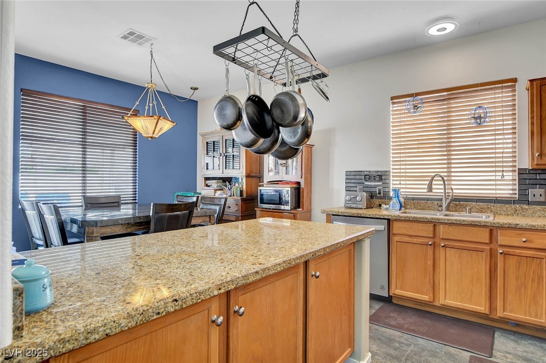 9338 Coral Berry Street