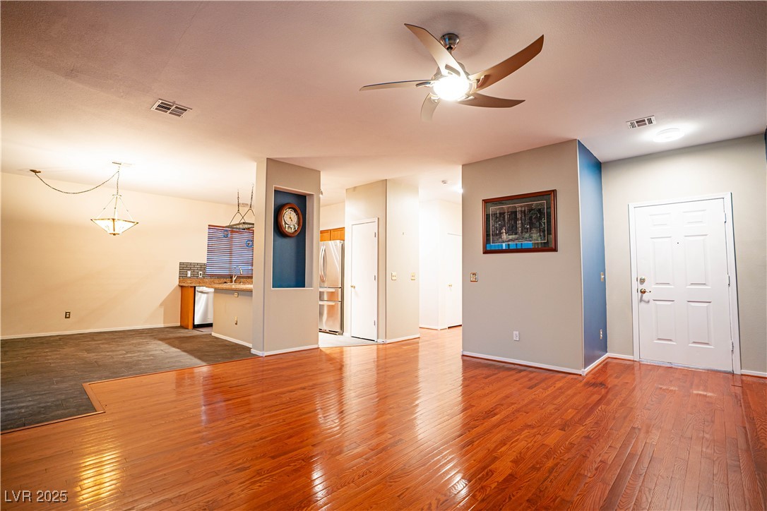 9338 Coral Berry Street