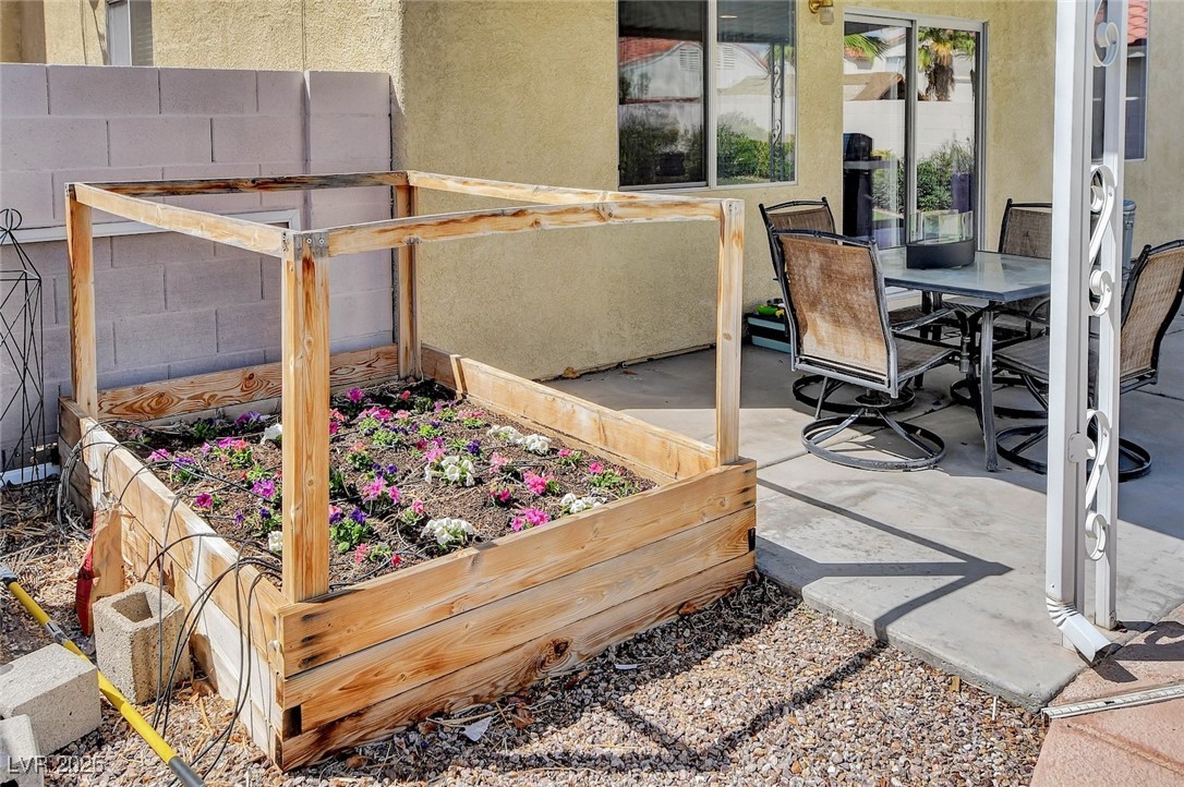 9338 Coral Berry Street