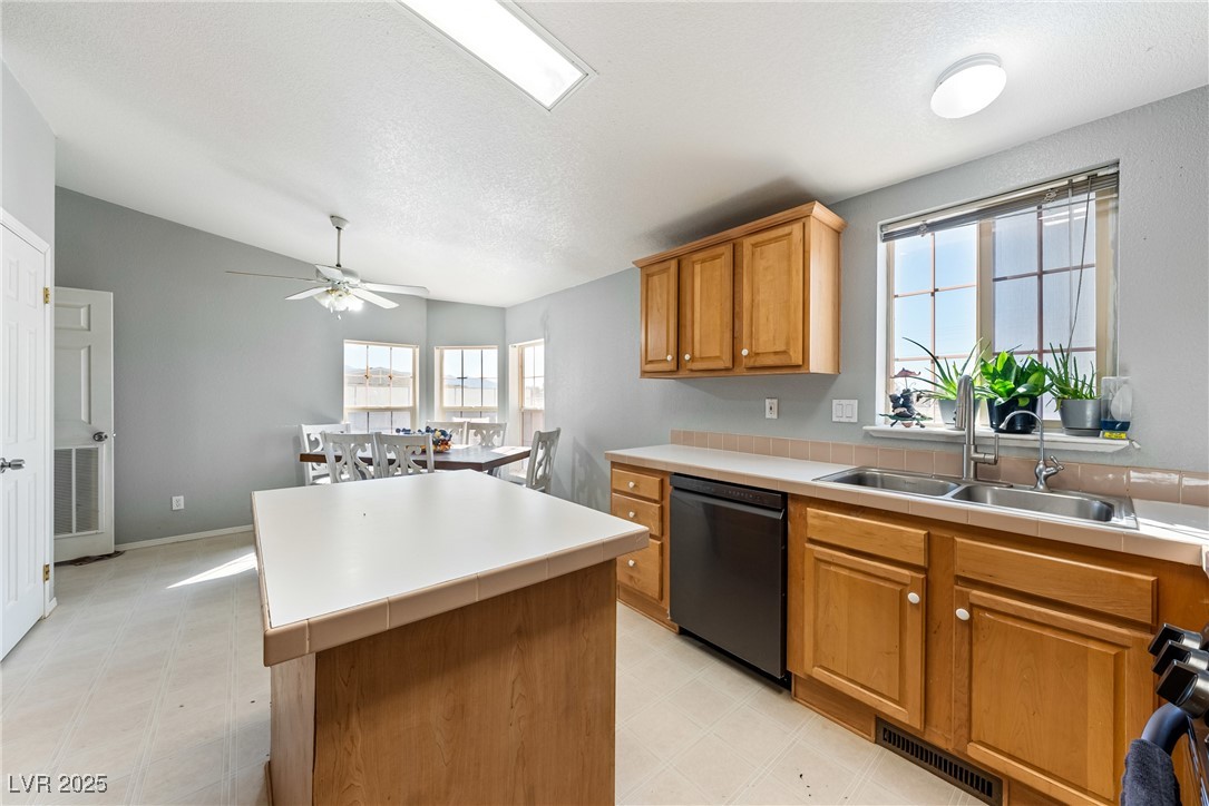 1230 West Greta Boulevard