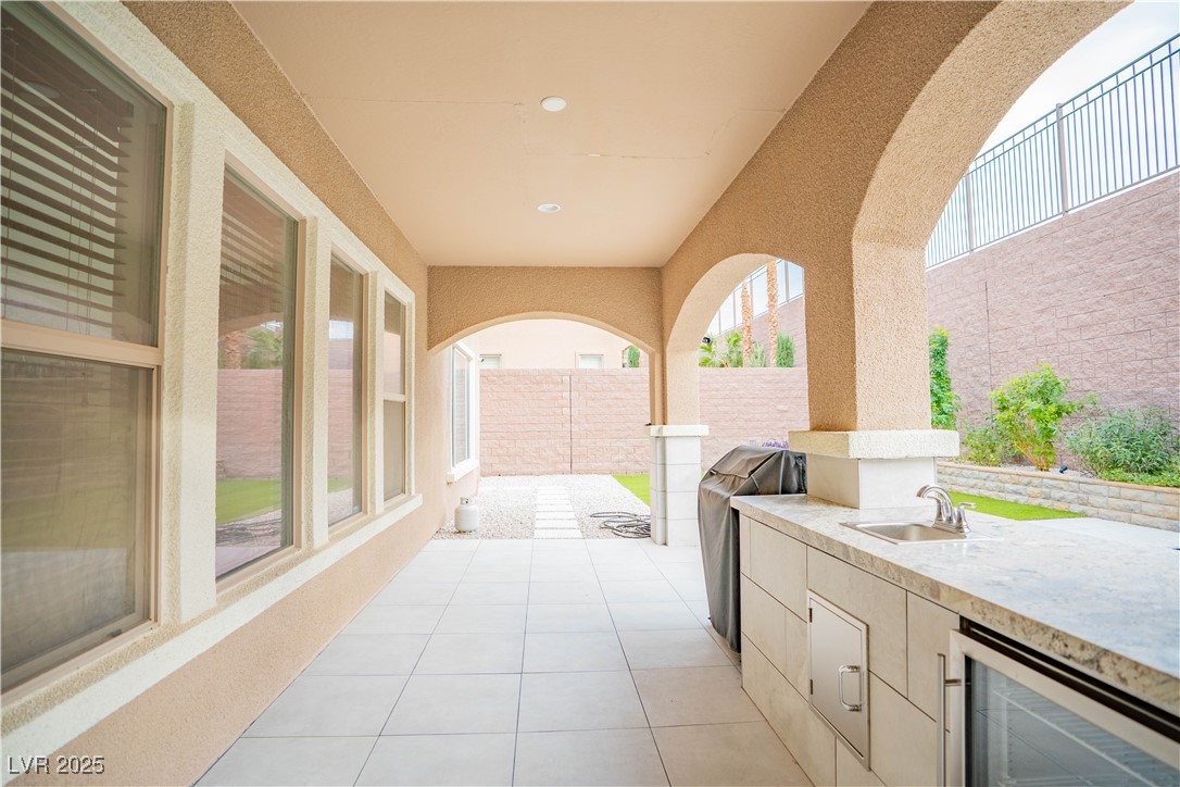 2265 Boutique Avenue