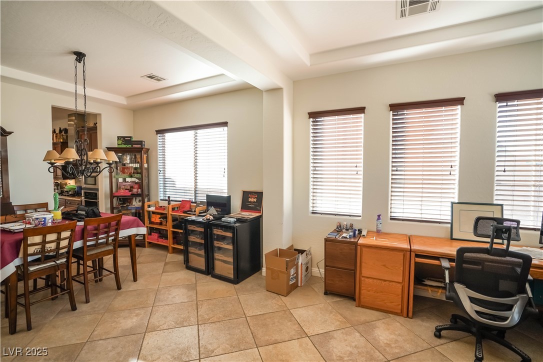 2265 Boutique Avenue