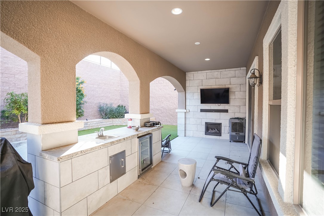 2265 Boutique Avenue