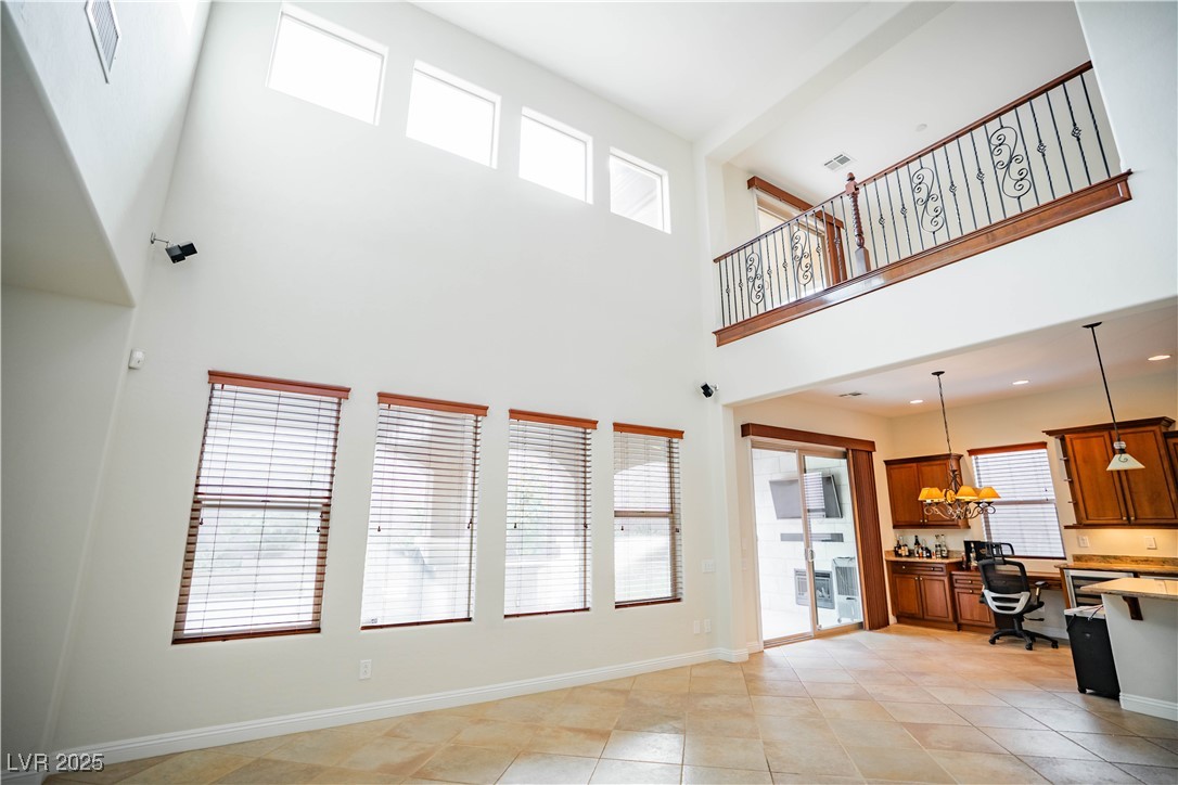 2265 Boutique Avenue