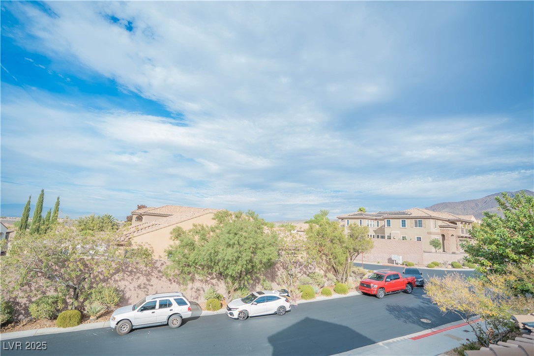 2265 Boutique Avenue