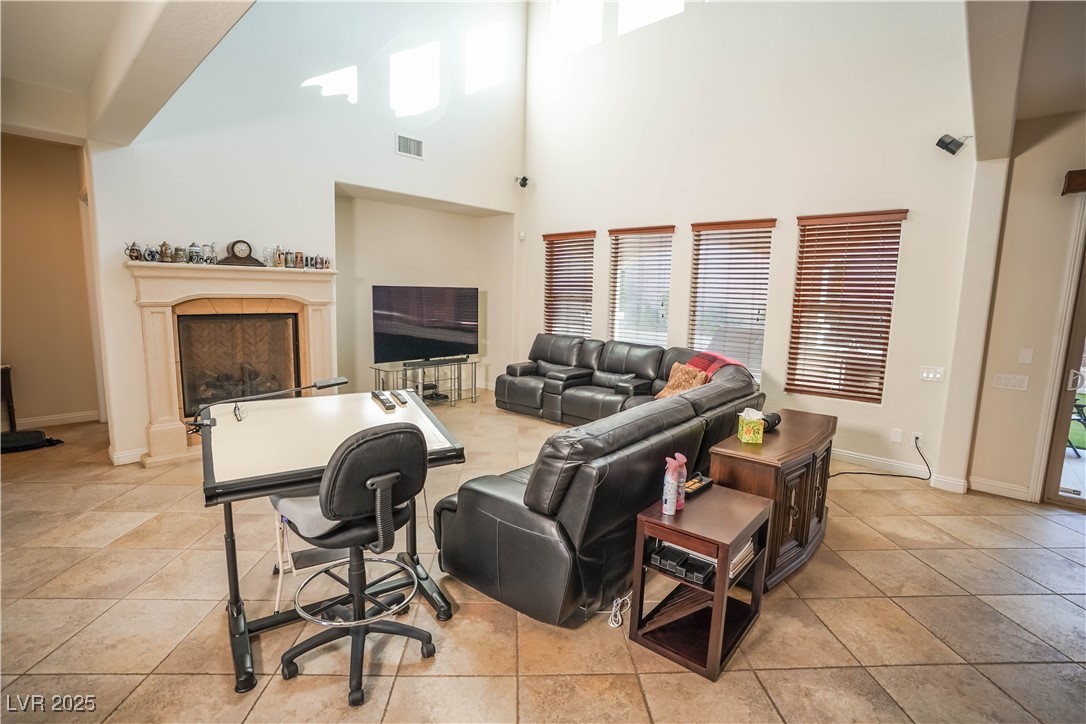 2265 Boutique Avenue