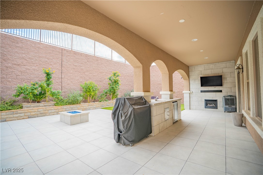 2265 Boutique Avenue