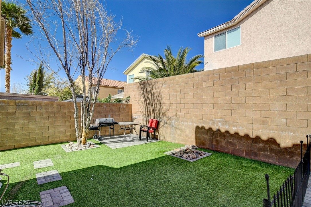 2672 Strichen Avenue