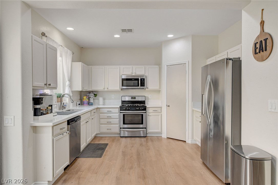 2672 Strichen Avenue