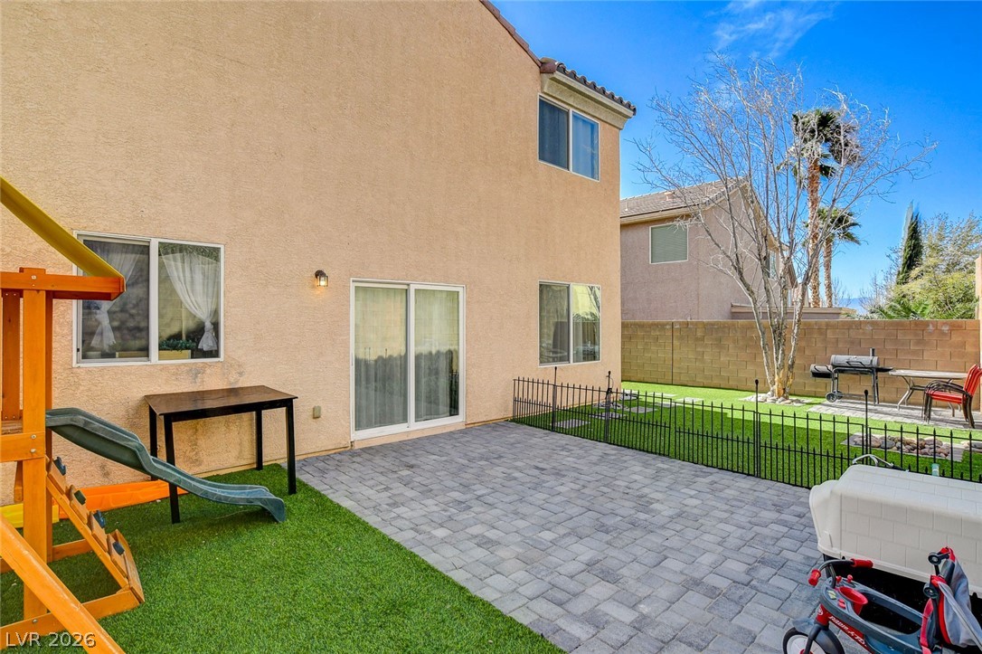 2672 Strichen Avenue