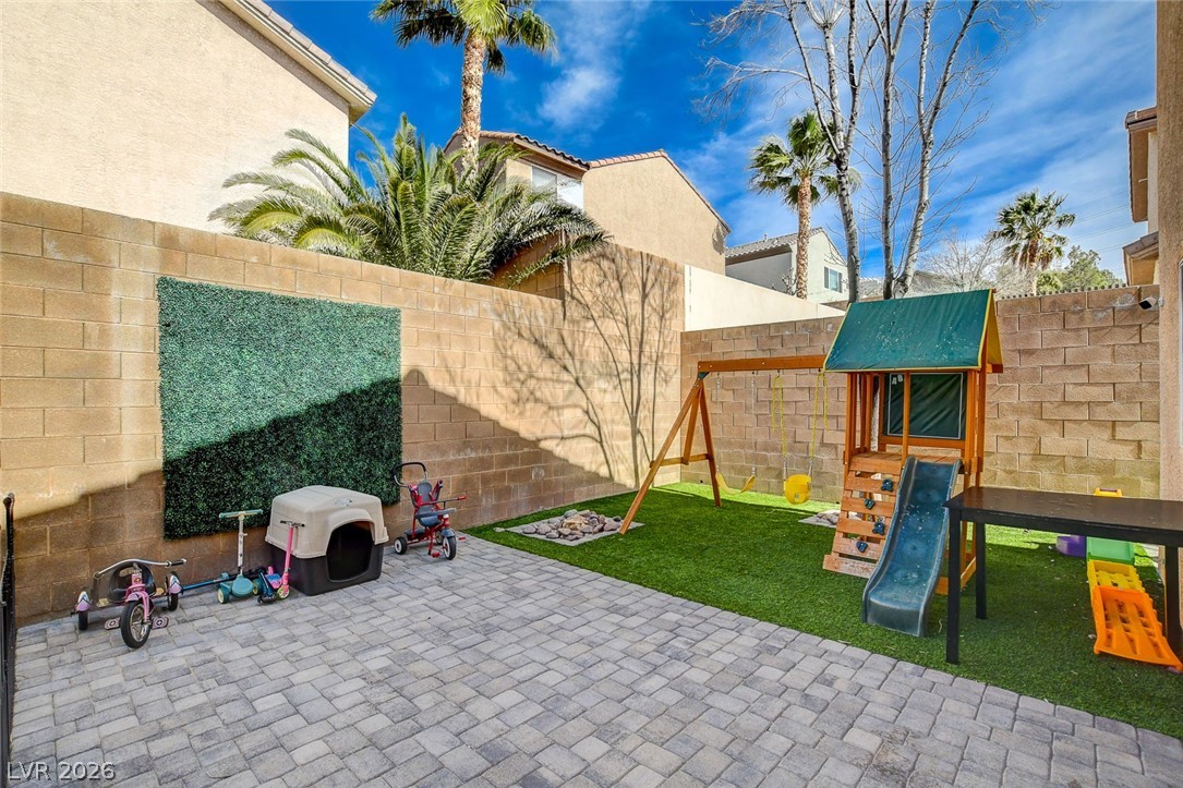 2672 Strichen Avenue