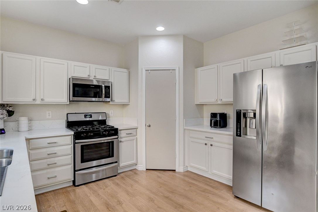 2672 Strichen Avenue