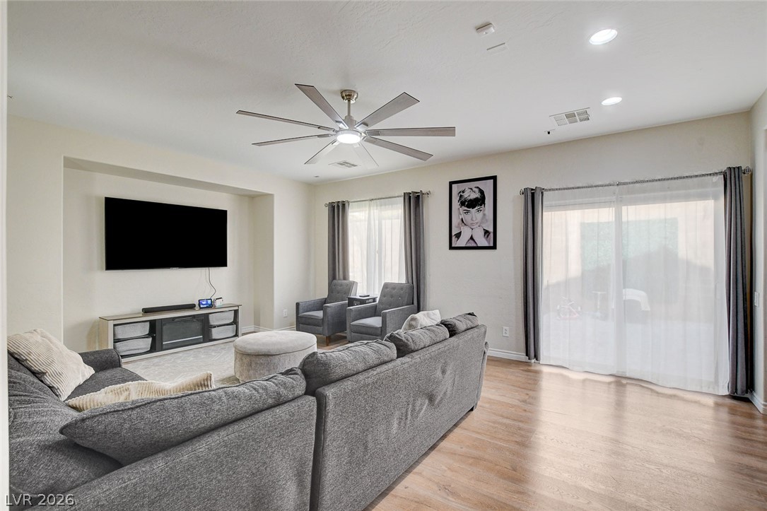 2672 Strichen Avenue