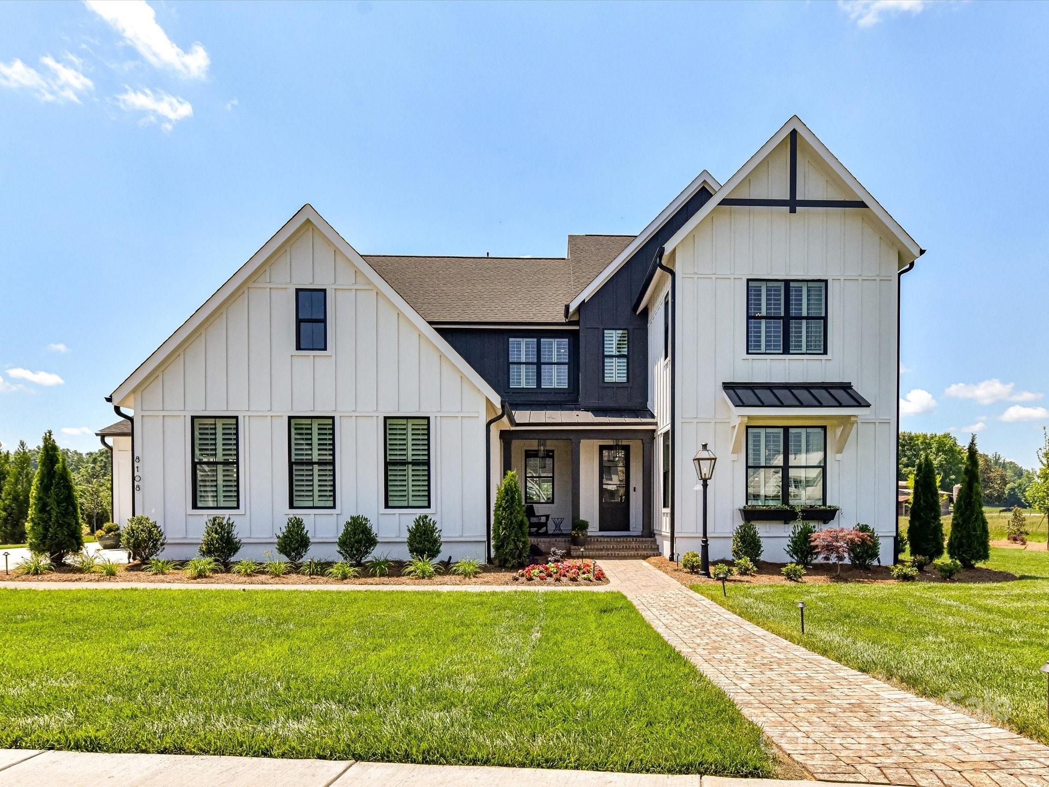 8108 Farm Crossing Lane Unit: 26