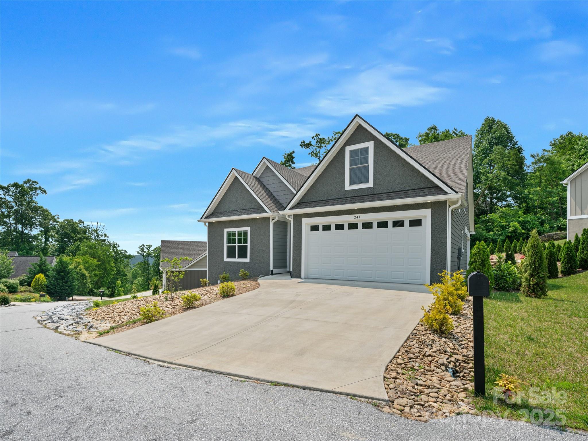 241 Millbrae Loop