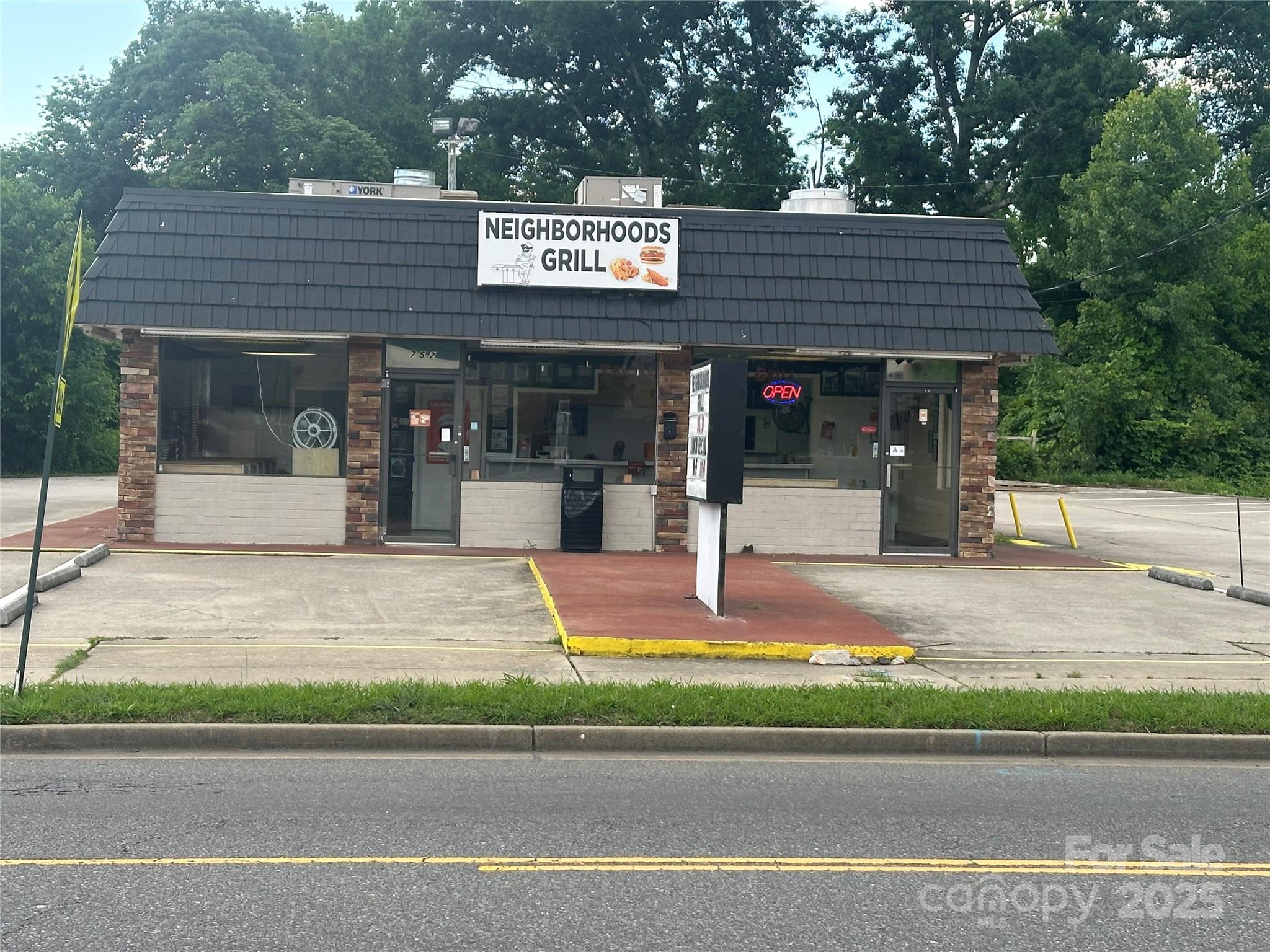 752 Saluda Street