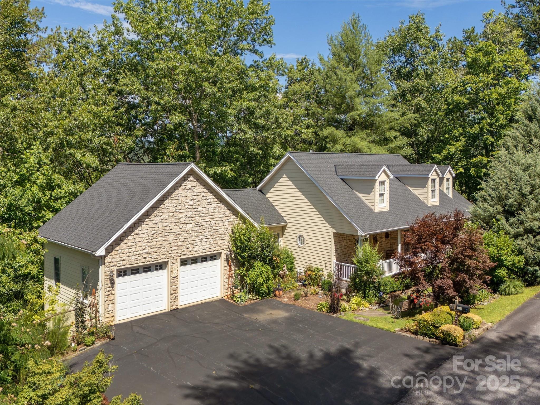 365 Jonathan Creek Drive
