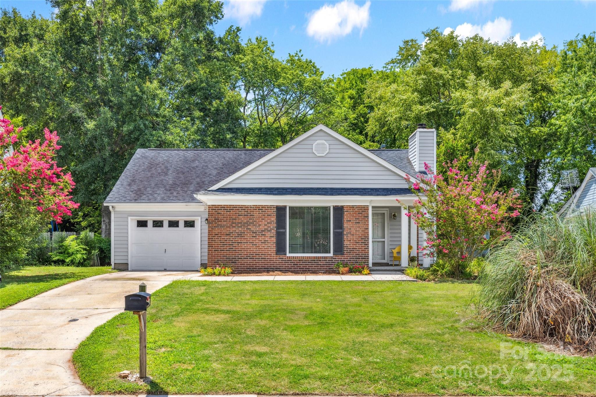 1658 Crestdale Road
