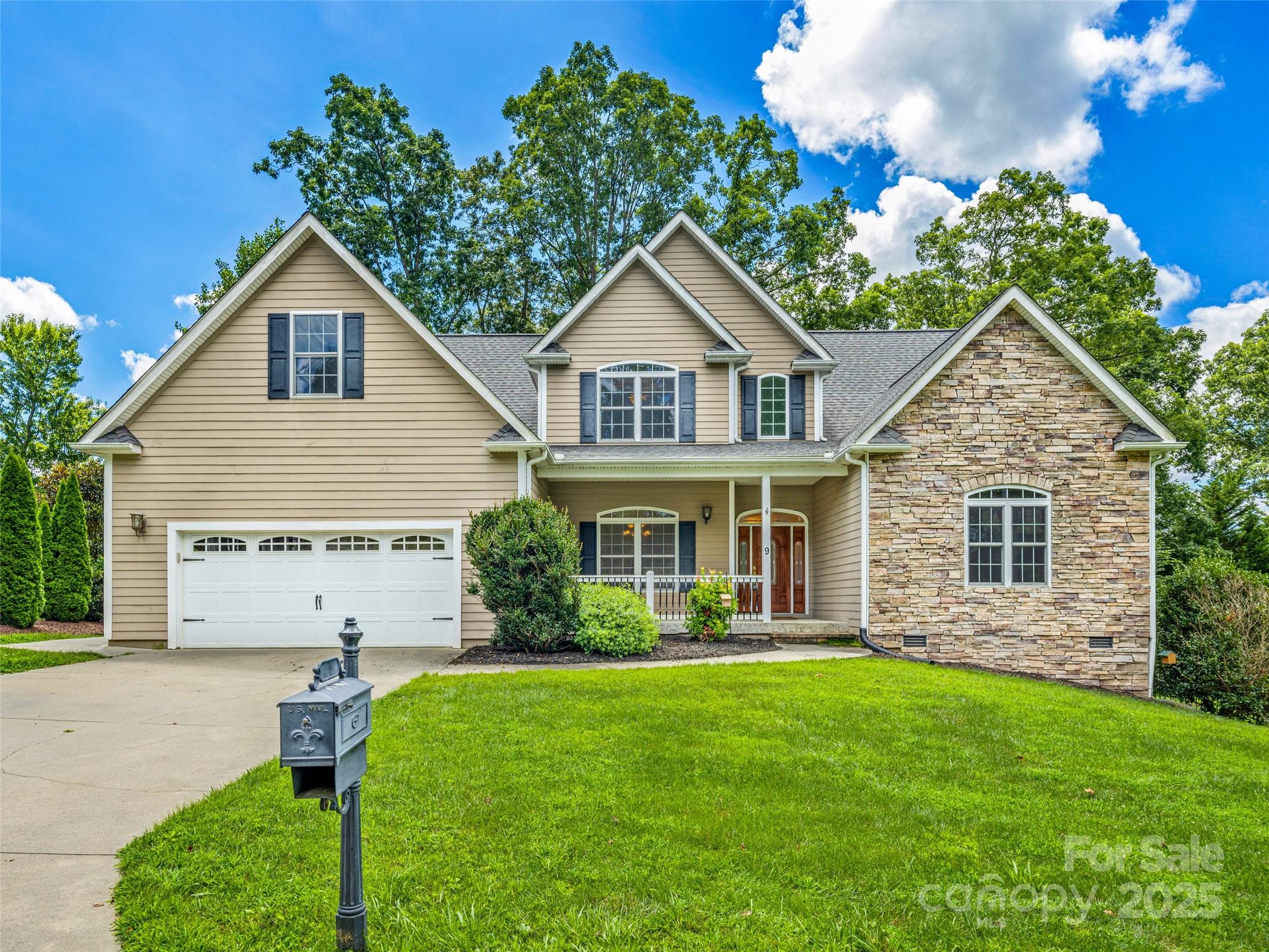 9 Foggy Glen Drive