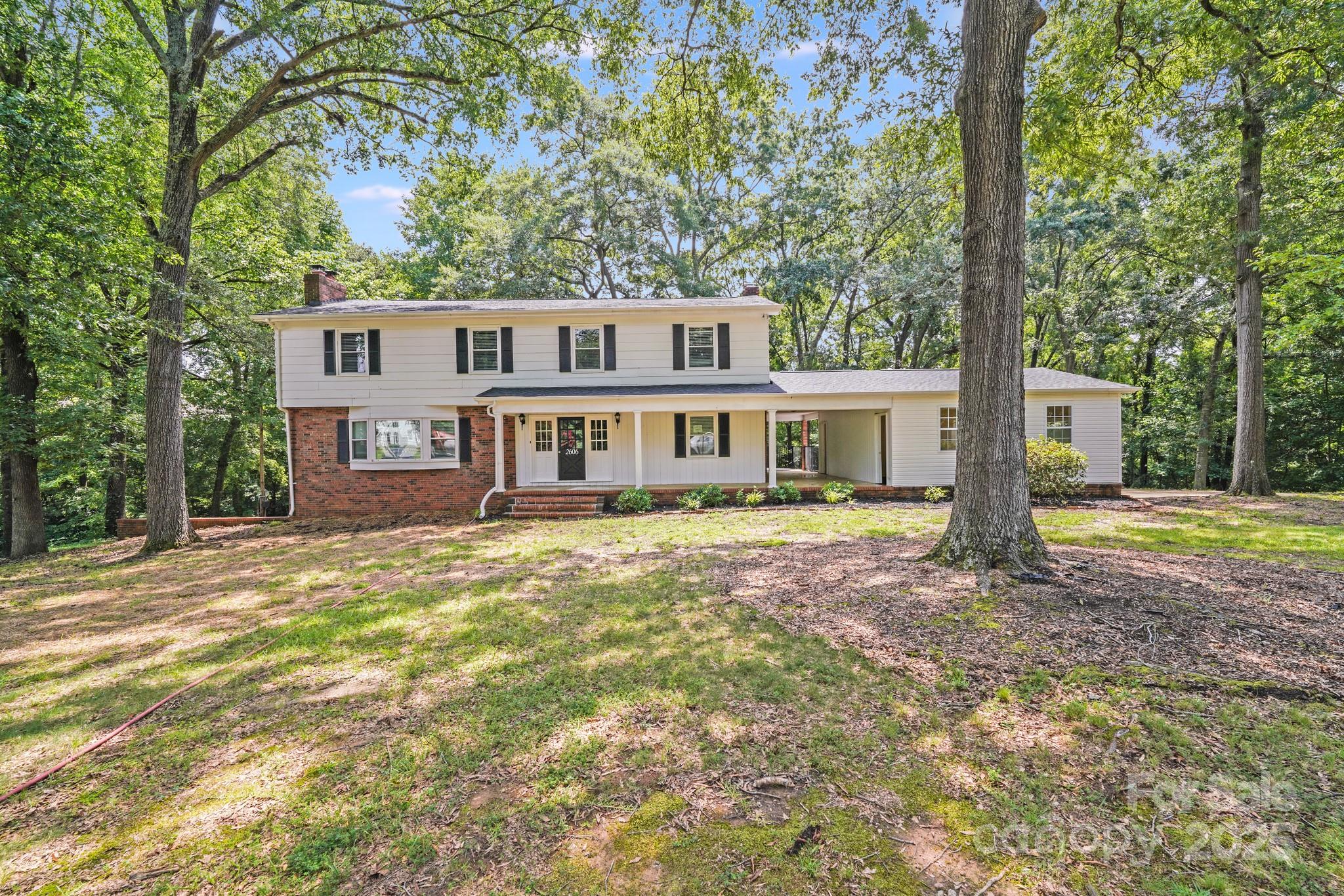 2606 Camelot Drive