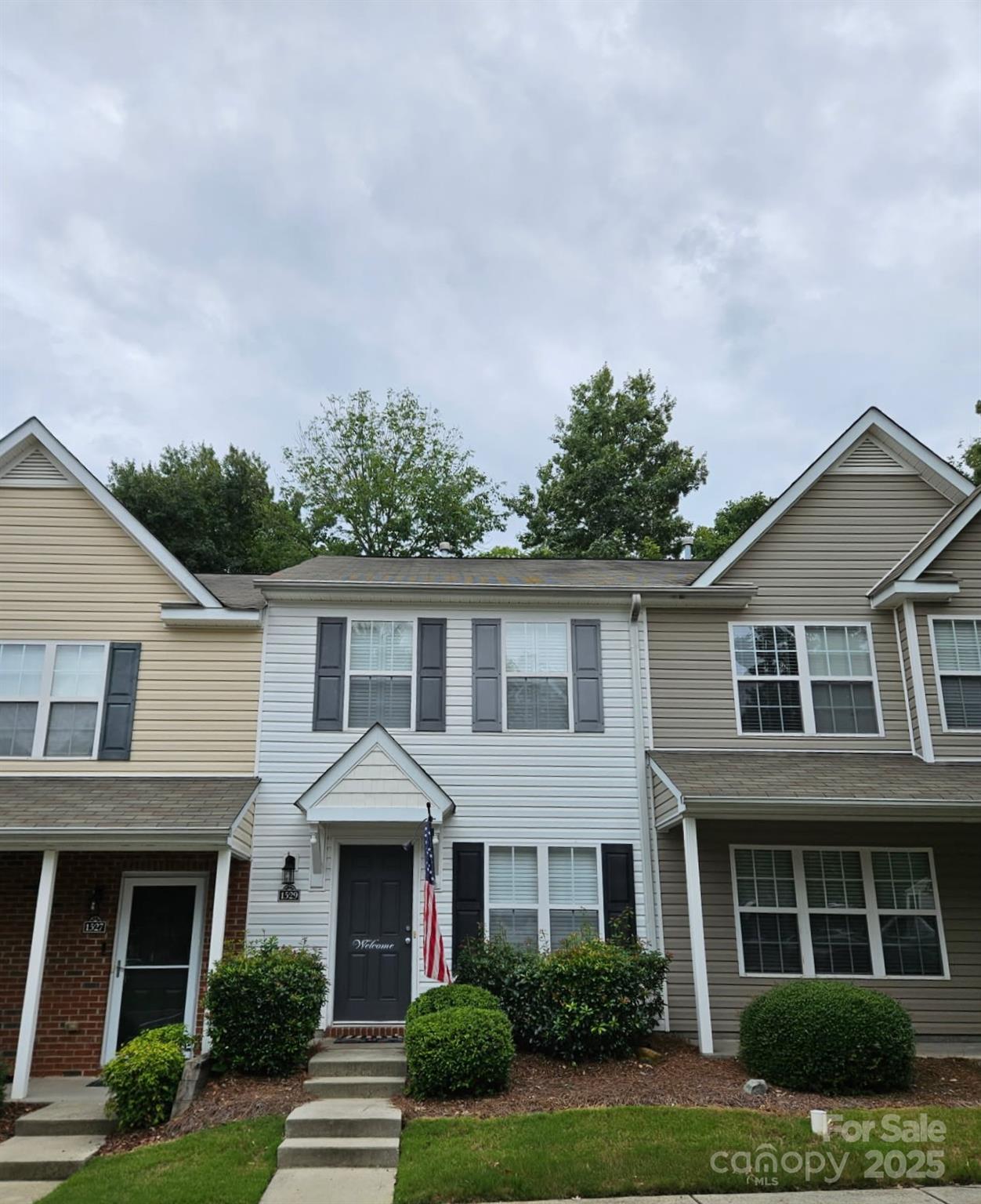 1529 Maypine Commons Way
