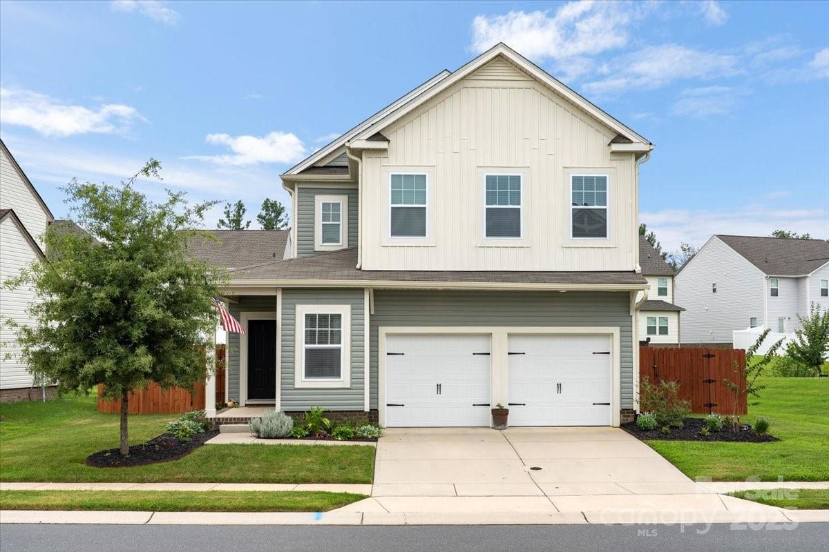 879 Von Buren Boulevard
