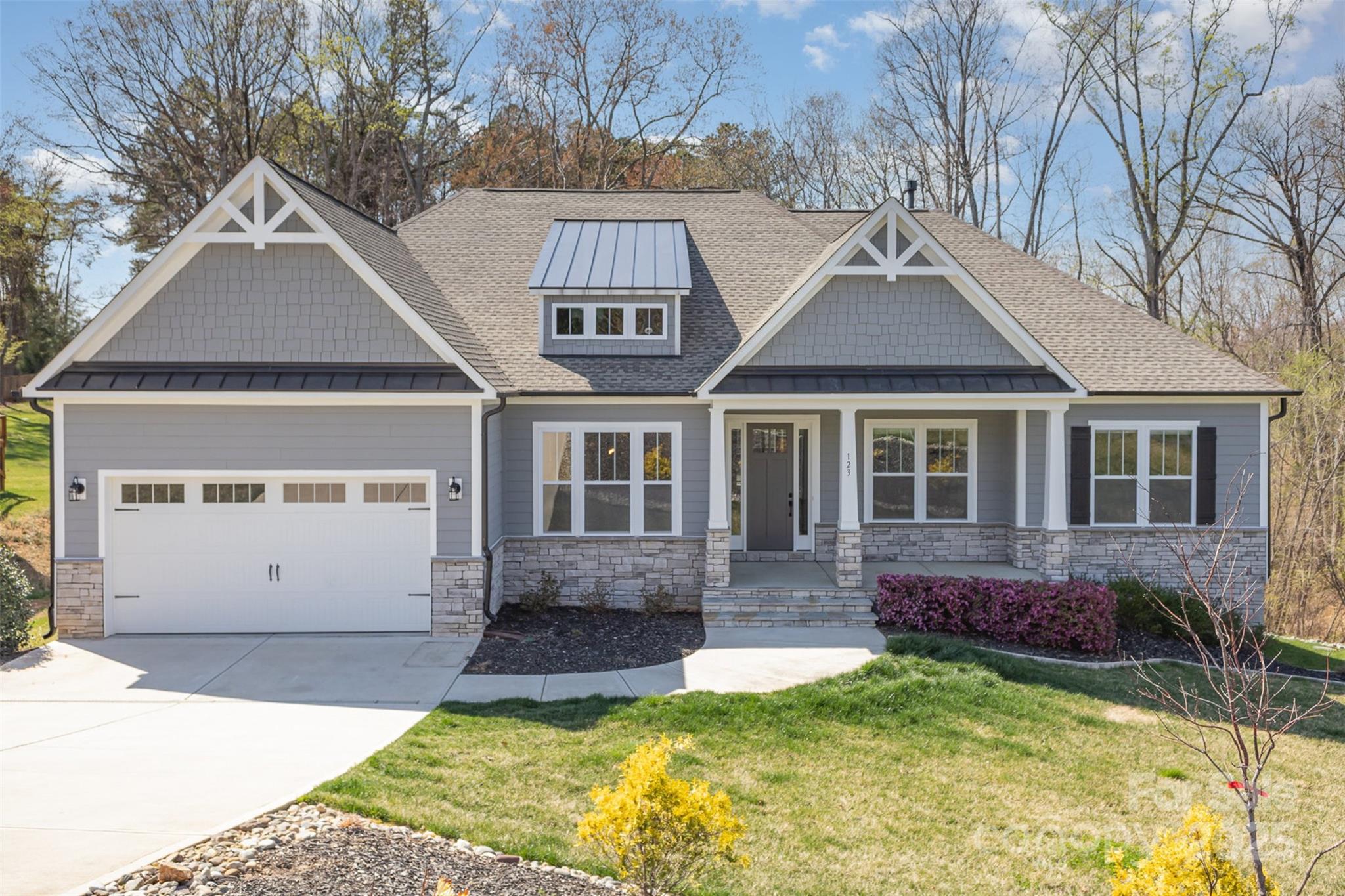 123 Farm Knoll Way