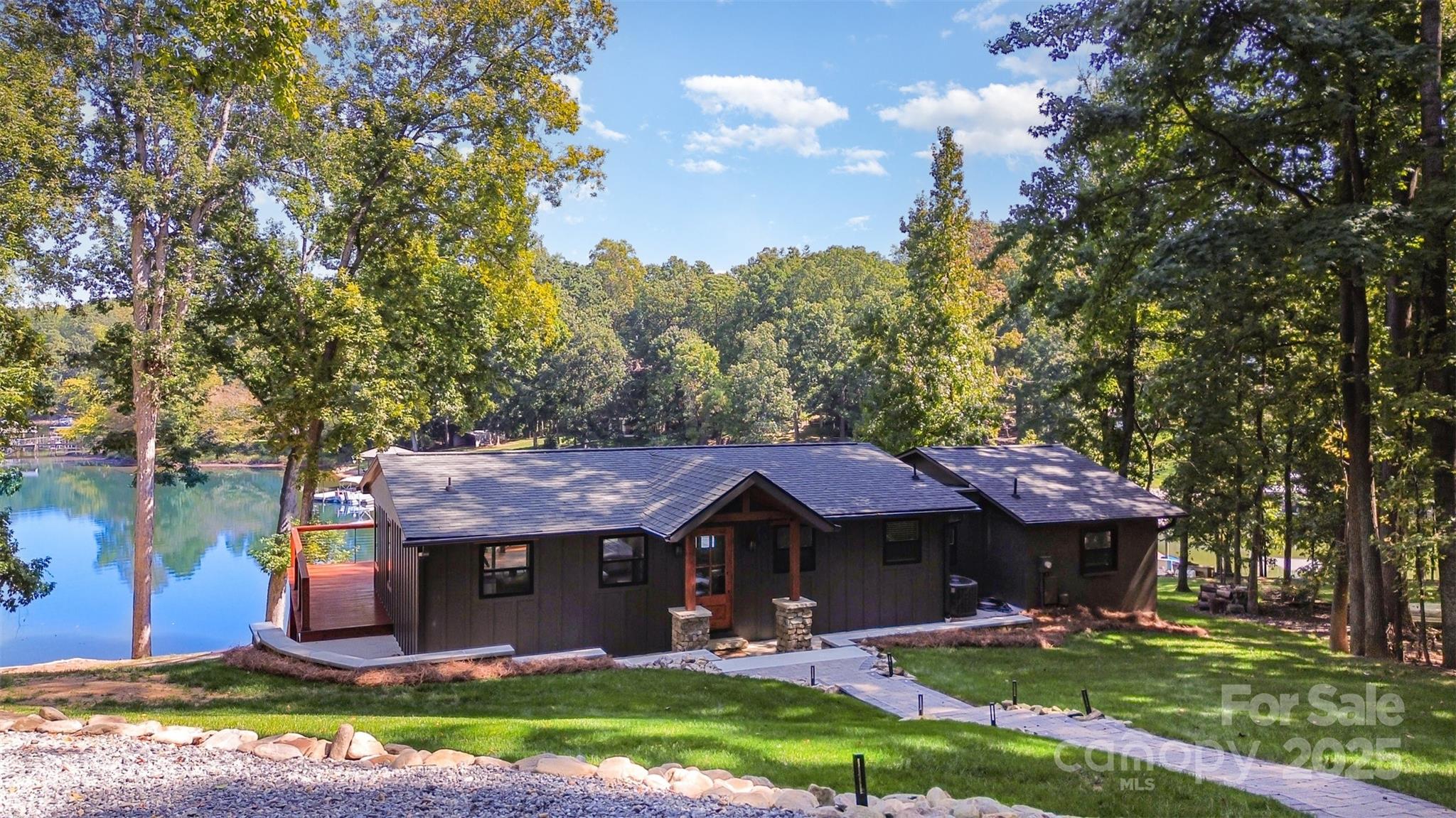 128 Wickford Lane